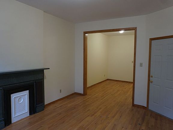 2nd image of 119 Bedford Ave APT 2L