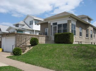 2538 Marquette Pl, Dubuque, IA 52001