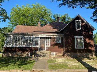 508 S 14th St, Herrin, IL 62948