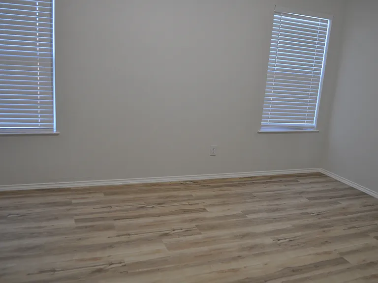 2344 Murphy Ct — Photo 11