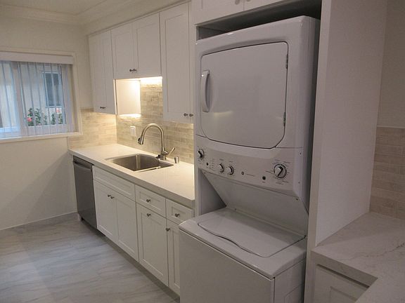 kitchen & laundry