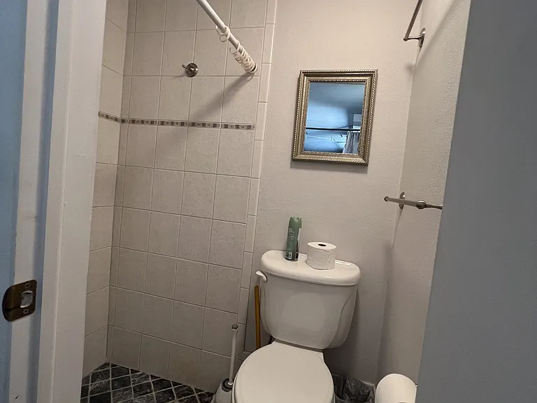 10802 Laburnum Dr — Photo 13