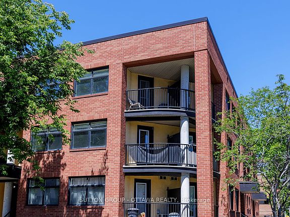 2nd image of 255 Clarence St #10