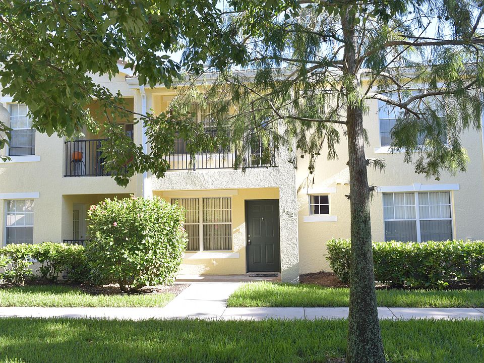 1st image of 164 SW Peacock Blvd APT 33-102