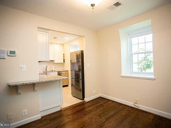 5th image of 3058 S Abingdon St APT C2