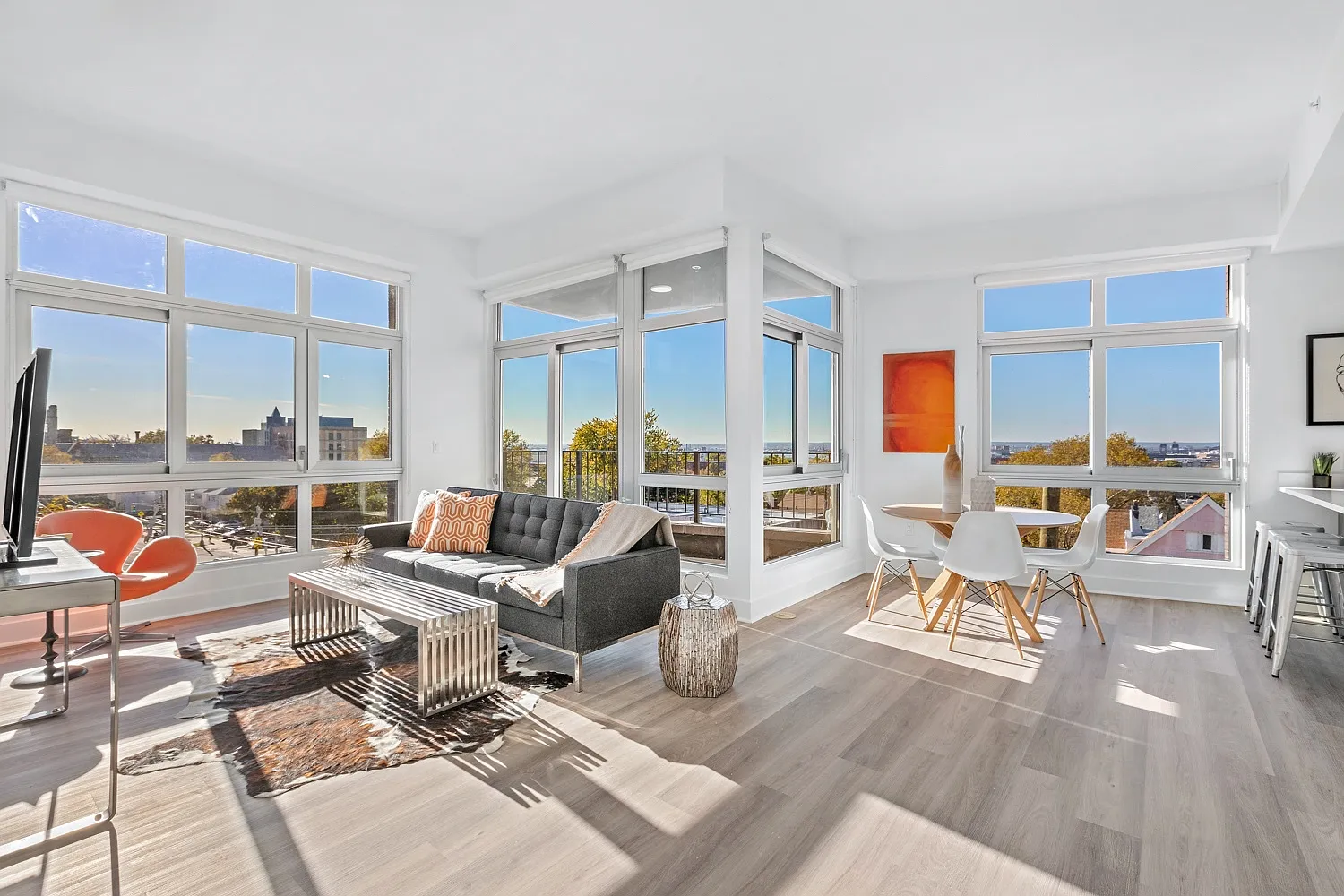 2130JFK — Photo 3