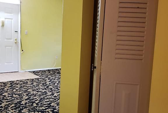 5th image of 48 Mendrey Ct