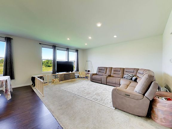 4th image of 1398 Kessler Dr