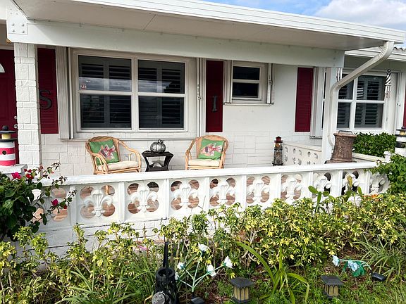 2nd image of 2089 SW 13th Avenue