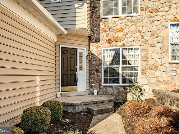 3rd image of 37 Sagewood Dr #14