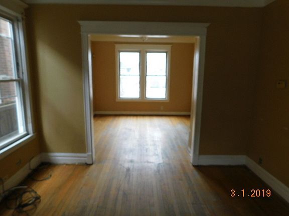 2nd image of 5614 S Sawyer Ave