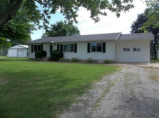 194 N 225 St, Patoka, IL 62875