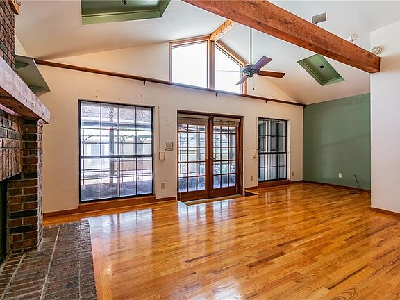 5th image of 4011 W Morrison Ave #1/2