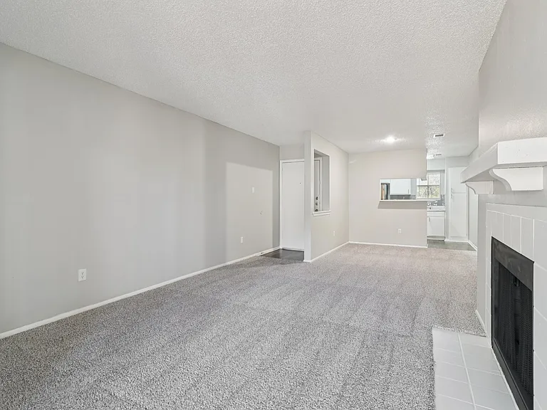 Rock Canyon Apartments — Photo 25