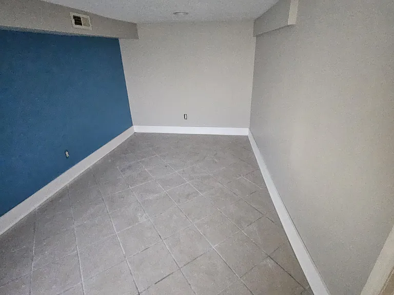 7009 S Perry Ave #1 — Photo 3