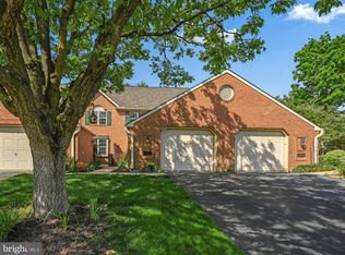221 Pine Bridge Ln, Lancaster, PA 17603
