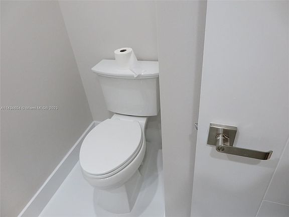 3rd image of 8005 SW 107th Ave APT 204