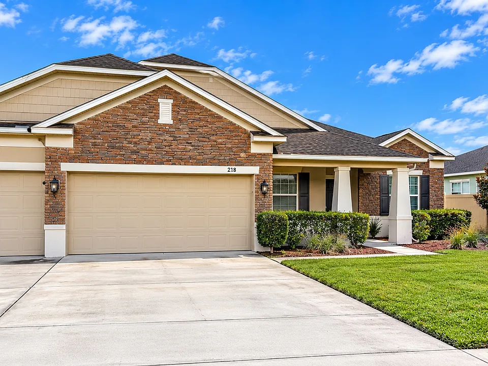 218 Barrington Dr