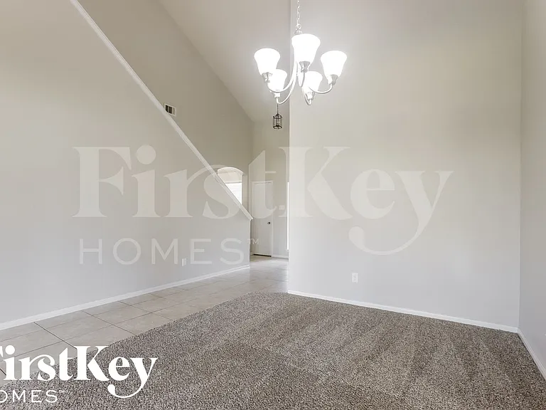 9931 Knob Hollow Way — Photo 4