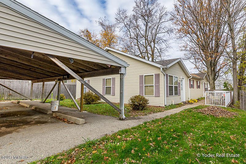 1st image of 33 Murray Ln
