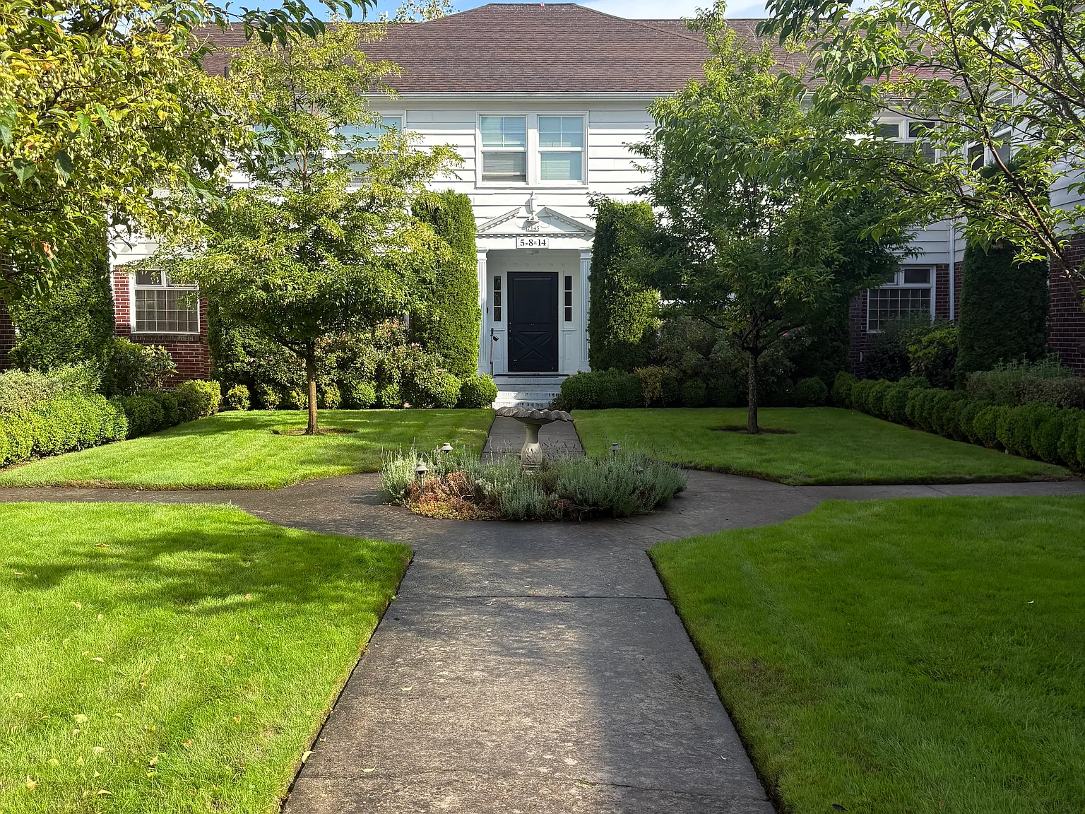 2 bed, 1041 sqft, $2,095 — Photo 3