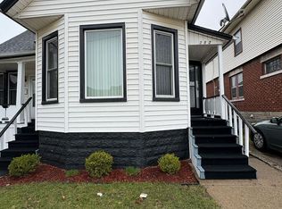 352 McKay Ave, Windsor, ON N9B1Z6