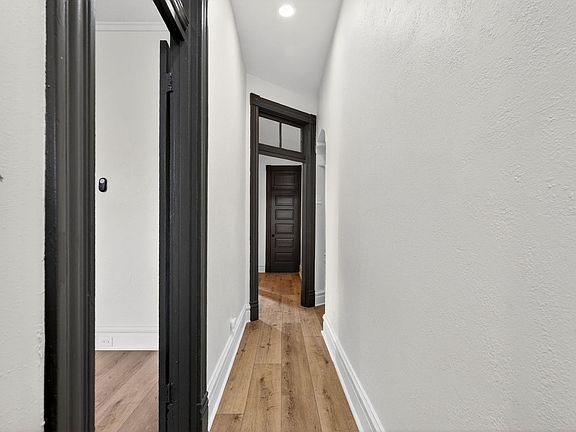 3rd image of 3929-3931 S Compton Ave