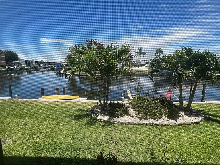 1433 Mediterranean Dr #E — Photo 22