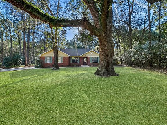 2nd image of 12041 Cedar Bluff Trl