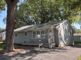 113 Delaware St, Crystal Lake, IL 60014