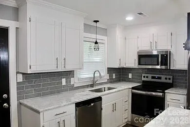 231 Oak Dr — Photo 5