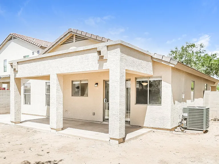 2224 S 83rd Ln — Photo 19