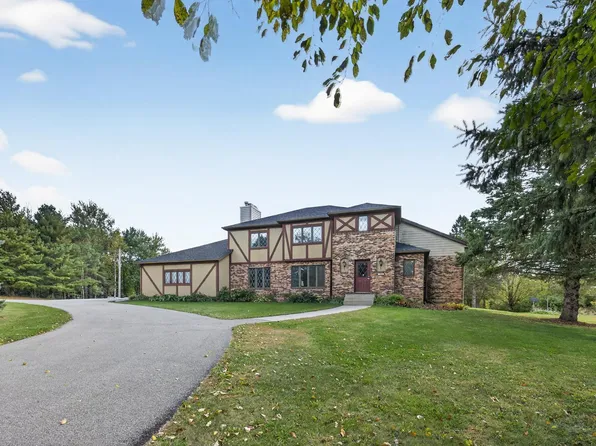 5470 Saint Mary Dr NW, Rochester, MN 55901