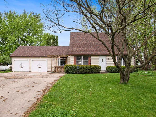 16751 Stoney Lane Dr, Goshen, IN 46528