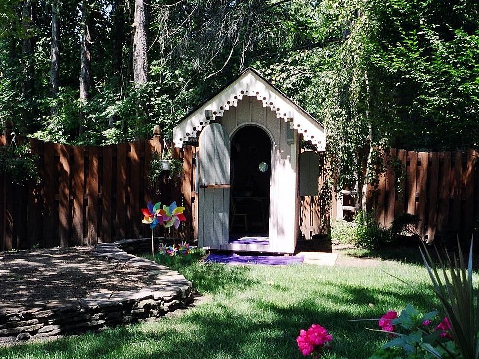 Play house