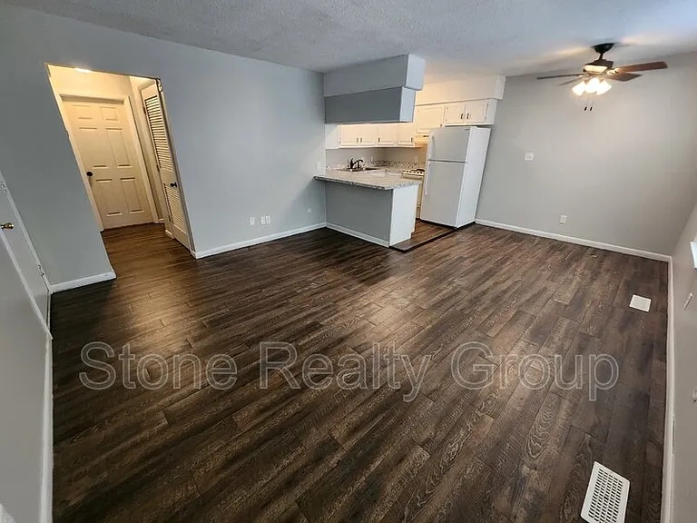 245 N Kibby St #23 — Photo 2
