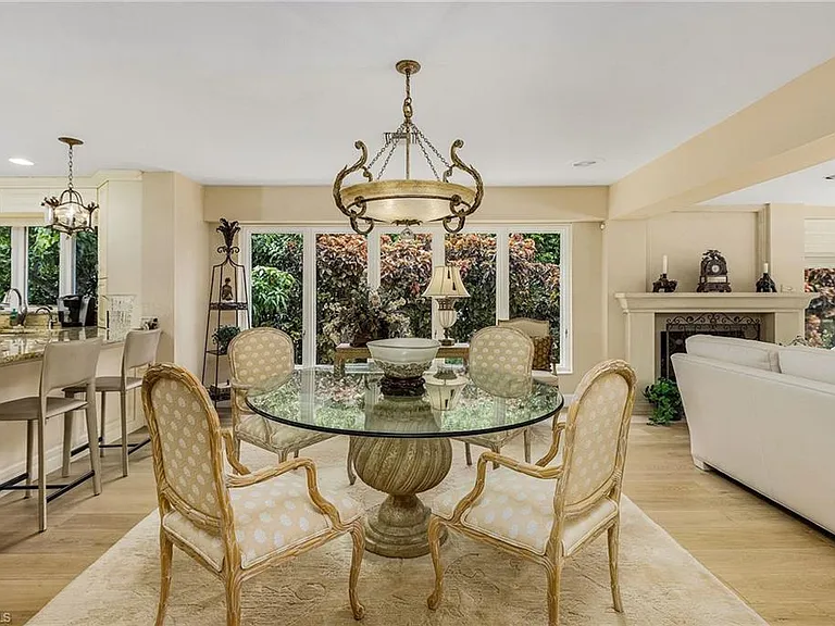 950 Galleon Dr — Photo 13