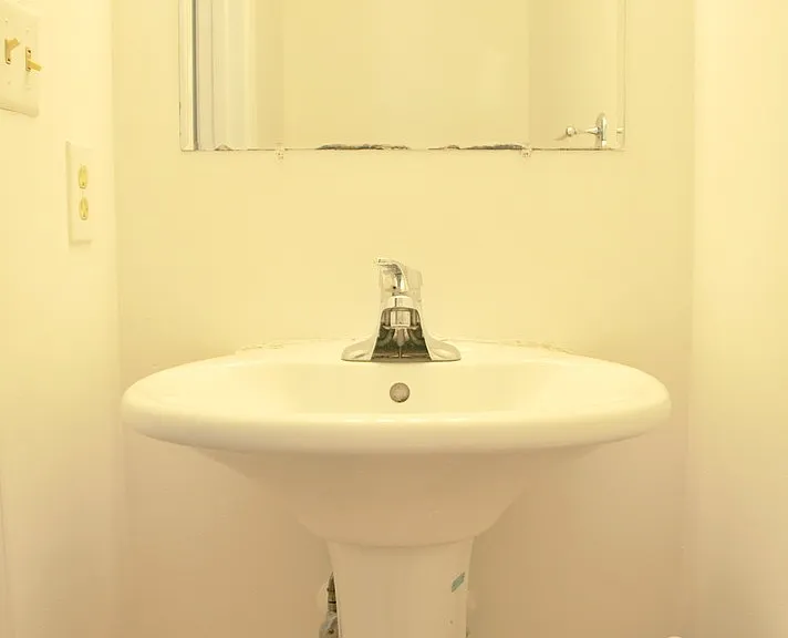 125 N Towne Ct — Photo 10