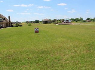 11597 Grandview Dr, Montgomery, TX 77356