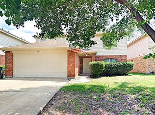 9729 Stoney Bridge Rd, Fort Worth, TX 76108