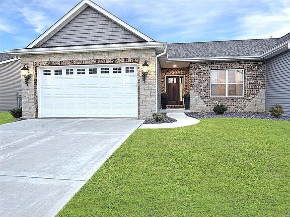 2nd image of 7126 Remington Villa Dr