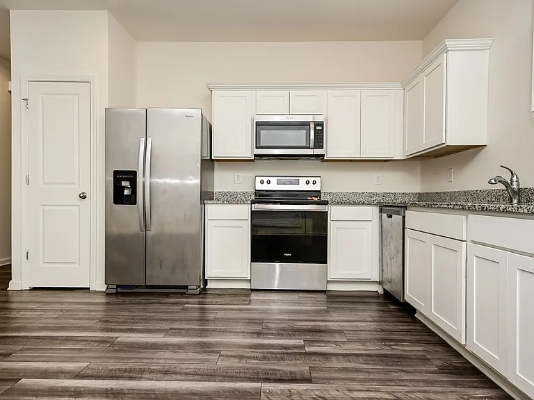 108 Swindon Dr — Photo 12