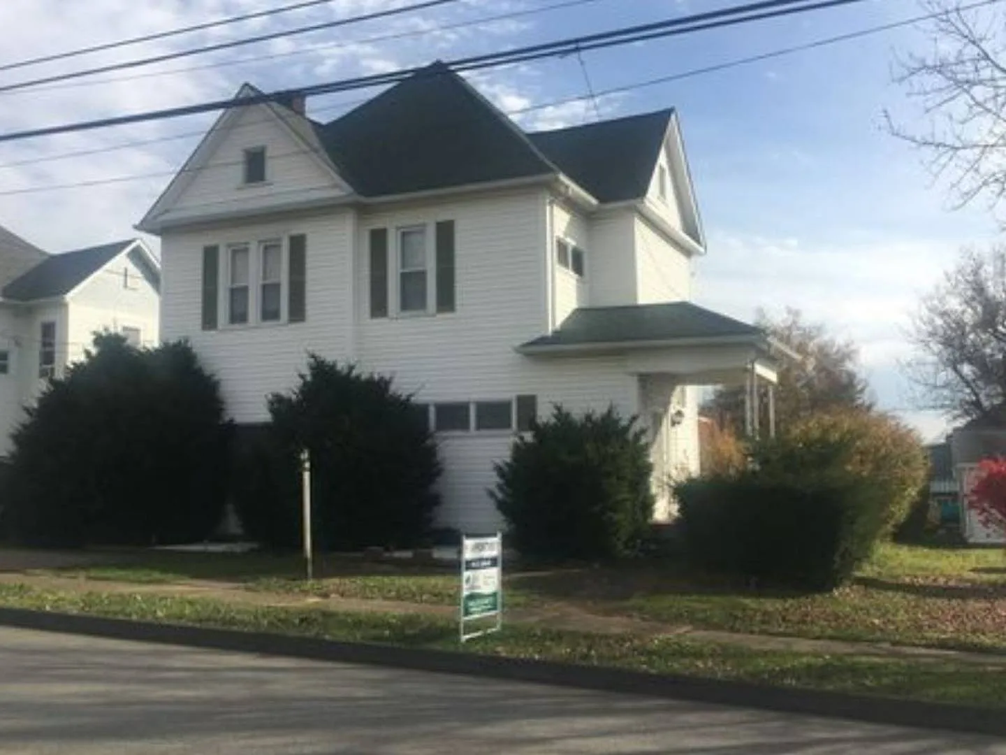 302 N Main St photo 1