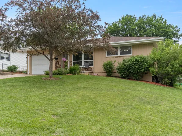 2805 S Cornelia St, Sioux City, IA 51106