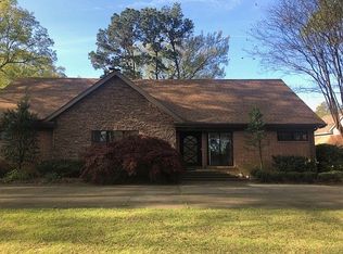 5303 Shady Grove Rd, Memphis, TN 38117