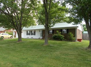 403 Sunset Dr, Lawrenceburg, KY 40342