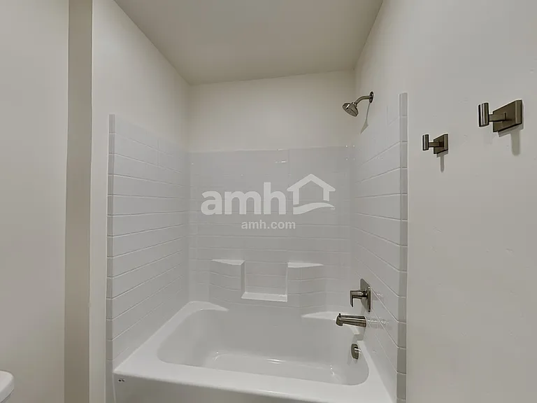 1407 E Ludlow Dr — Photo 18