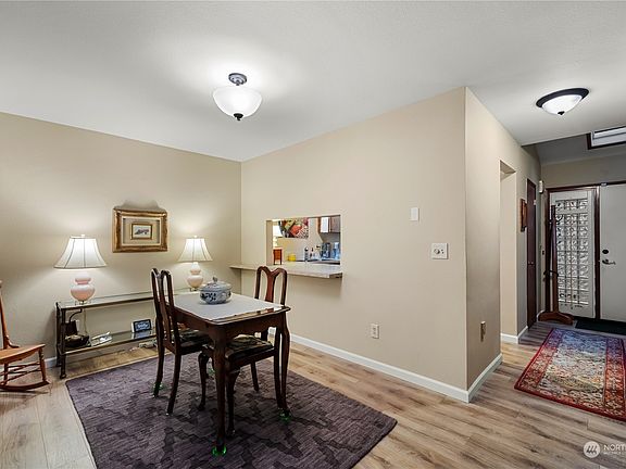 5th image of 1500 Lake Park Dr #33