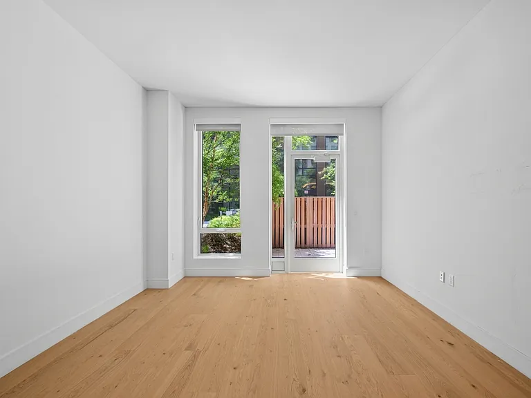 312 W 43rd St #2B — Photo 6
