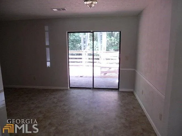 2384 Rodgers Dr SE — Photo 2